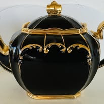 Black Sadler Teapot - Large